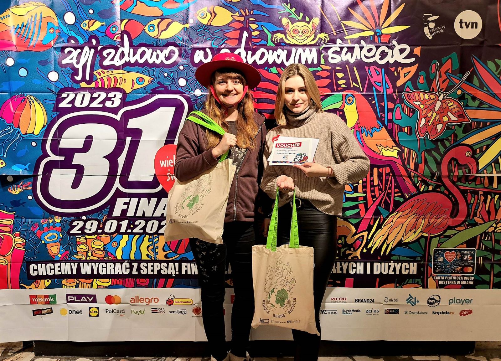 Elektrorecykling supports charity!